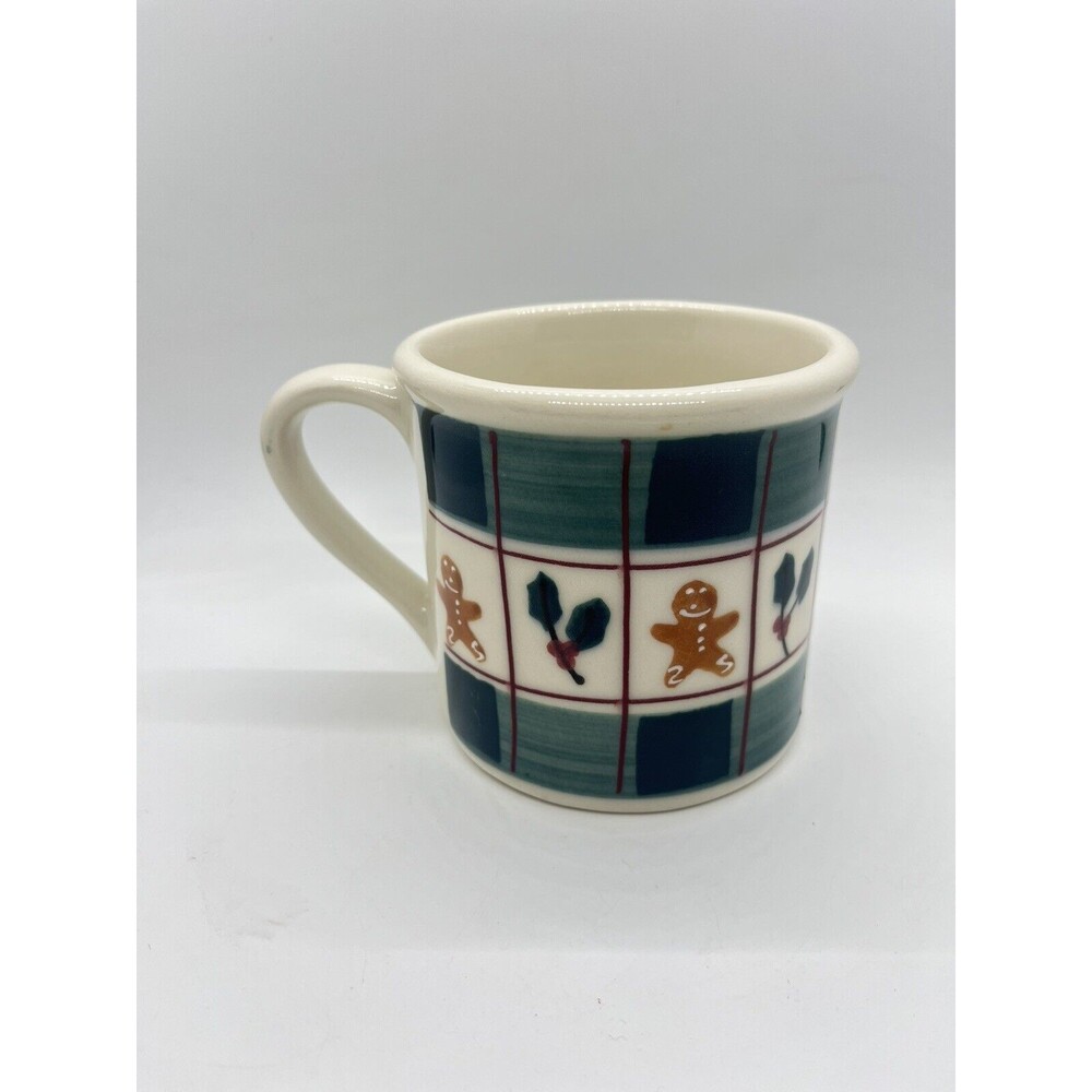 HARTSTONE POTTERY GINGERBREAD BOY GREEN BUFFALO PLAID CHRISTMAS COFFEE MUG